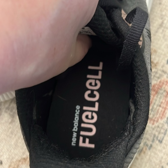 Size 8 Brand New New Balance Sneakers - Picture 9 of 13